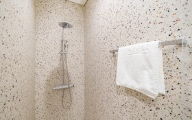 Pyeongtaek La Seine Tourist Hotel