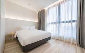 Pyeongtaek La Seine Tourist Hotel