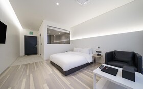 Pyeongtaek La Seine Tourist Hotel