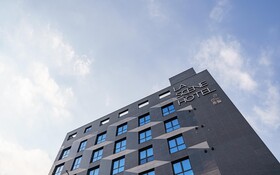 Pyeongtaek La Seine Tourist Hotel