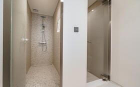 Pyeongtaek La Seine Tourist Hotel