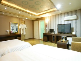 Hotel Head-One