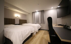 25 Hotel