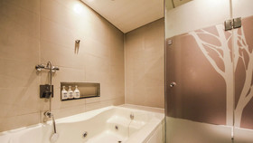 Hotel On