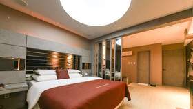 Hotel On