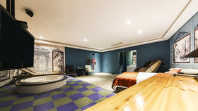 Hotel On