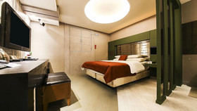 Hotel On