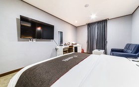 K Plus Hotel