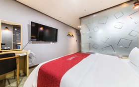 K Plus Hotel