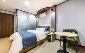 K Plus Hotel