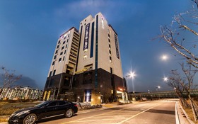 K Plus Hotel