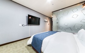 K Plus Hotel