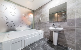 K Plus Hotel