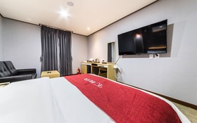 K Plus Hotel
