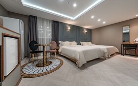 Yangju Latte Drive In Hotel