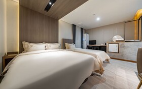 Yangju Latte Drive In Hotel
