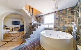 Yangju M Hotel