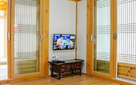 Yangju Solnaeum Hanok Pension