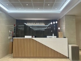 Daisy Hotel
