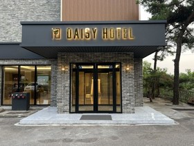 Daisy Hotel