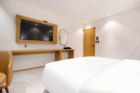Daisy Hotel