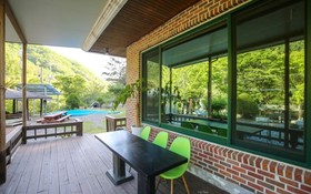 Yangpyeong Adeulbawi Pension
