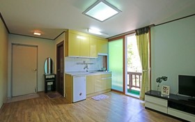 Yangpyeong Adeulbawi Pension