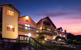Yangpyeong Blossom Pension