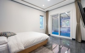 Yangpyeong Chorokbam Pool Villa Pension