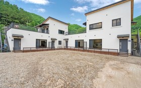 Yangpyeong Chorokbam Pool Villa Pension