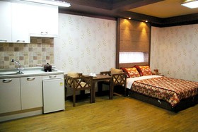 Yangpyeong Hayandohwaji Pension
