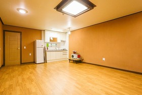Yangpyeong Jajangnamu Sup Pension