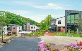 Yangpyeong Pension ABC Pool Villa