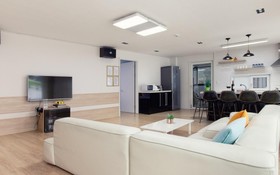 Yangpyeong Pension ABC Pool Villa