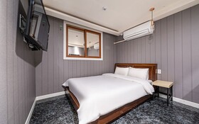 Yangpyeong River House