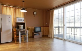 Yangpyeong Seohu Eco Village Pension