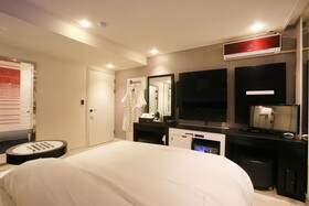 Yangpyeong Show Hotel