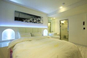 Yangpyeong Show Hotel