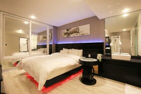 Yangpyeong Show Hotel