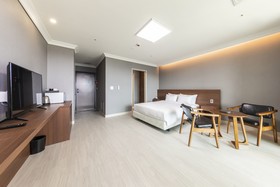 Baekhak Jayuro Resort