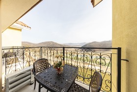 Baekhak Jayuro Resort