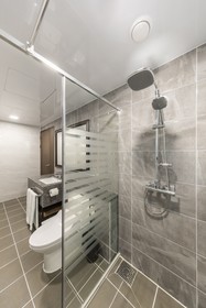 Baekhak Jayuro Resort