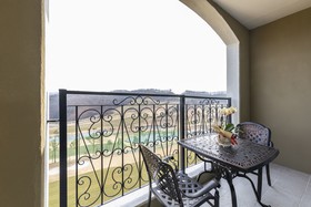 Baekhak Jayuro Resort