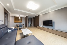 Baekhak Jayuro Resort