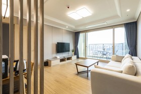 Baekhak Jayuro Resort