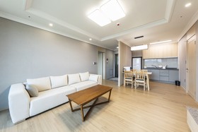 Baekhak Jayuro Resort