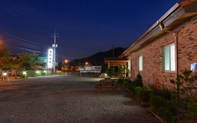 Yeoncheon Wanguijataek Pension