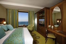 Safir Fintas Kuwait Hotel