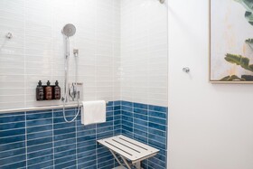 Sunshine Suites Resort