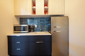 Sunshine Suites Resort